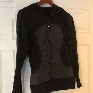 Lululemon black zip up jacket